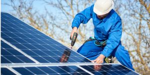Installation Maintenance Panneaux Solaires Photovoltaïques à Saint-Estephe